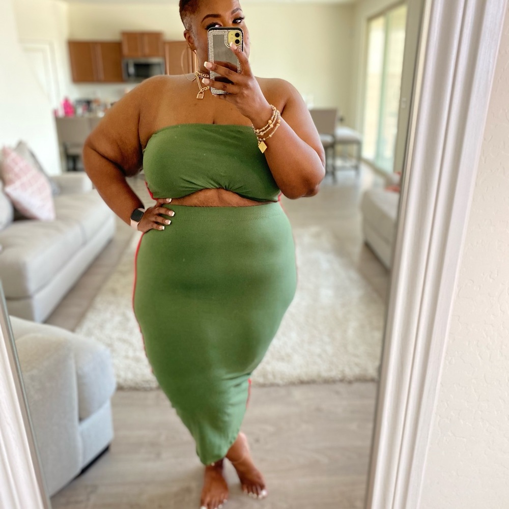 Never worn 2 piece tube top ankle skirt